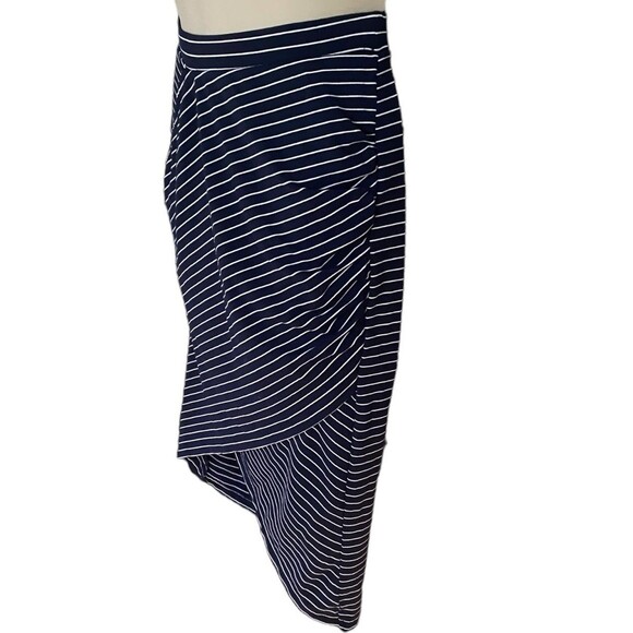 Leith Stretchy ruched sides tulip asymmetric skirt Navy White striped Small S - Picture 2 of 6